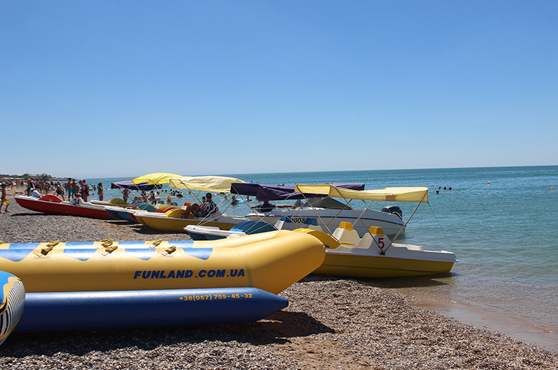 Развлечения на пляже базы Прибой